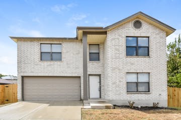 8148 Chestnut Barr Dr Converse, TX 78109